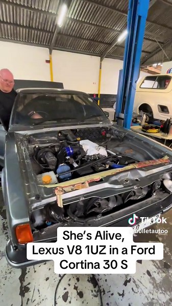 Lexus V8 1UZ Engine Swap into Ford Cortina 30S