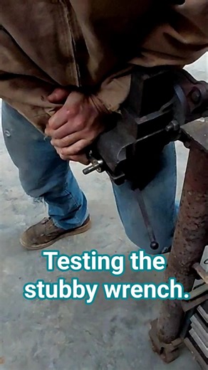Testing the duratech flex head stubby ratcheting wrenches.
