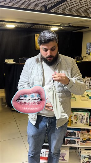 Effective Tooth Cleaning with Oral Irrigator Greenlion