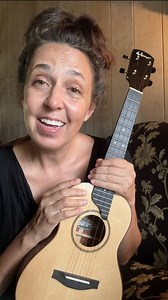 A handy strum pattern for ukulele. It’s pretty easy and it sounds fancy. I don’t know if this pattern has a technical name, but I call it “A Little One-Two”. Make sure your ukulele is tuned up before you start. We’ll be using a C chord and an F chord. If it’s too hard to switch chords you can just stay on the C chord while you figure out the strumming. There are lots of ways to strum, I’m just sharing what works for me. 💛 #ukulelelesson #ukulelestrumming #ukulele #calming #beginnerukulele | Mol