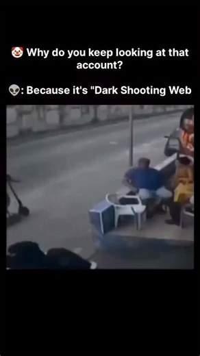 Dark Shooting Web on Instagram: "日本利用压电瓷砖将脚步转化为电能。这些瓷砖捕捉来自你脚步的动能。当你行走时，你的重量和动作会对瓷砖产生压力。瓷砖会轻微弯曲，从而产生机械应力。瓷砖内部的压电材料将这种应力转化为电能。每一步都会产生少量电荷，而数百万步结合在一起就能产生足够的电力来驱动 LED 灯、数字显示屏和传感器。在像涩谷车站这样繁忙的地方，每天大约有240万个脚步为这一系统作出贡献。这些电能可以被储存或立即使用，从而减少对传统电力来源的依赖，并支持可持续的城市基础设施。这种方法将日常运动转化为实用的可再生能源＃日本#知识#事实#你知道吗#推荐#科技 创新 历史技术＃实验热门"