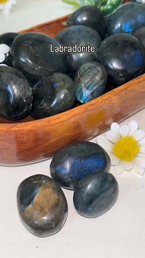 ✨Mystical flashes of blue and gold — Labradorite is pure magic in crystal form. Known as the stone of transformation, it awakens intuition, shields your aura, and reminds you that light always finds its way through. 💫 🌙 Tap into your inner magic with these dreamy tumbles! #labradorite #crystalhealing #crystallove #gemstones #spiritualawakening #crystalshop #healingcrystals #crystalenergy #energyhealing #crystalcollection #metaphysical #manifestation #intuition #chakrahealing #protectionstone #
