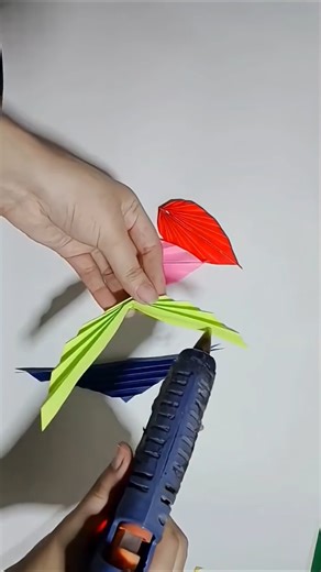 New amazing craft paper flower leafdesign✨️ #shortvideo#onlineproofing #robloxsimulator #robloxcodes