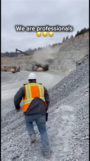 Very professional 😂 | FIFO