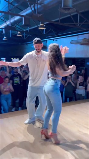 Salsa Dance Performance (058) #dance #videodance #salsa #salsadance #latindance #latin #dancevideo