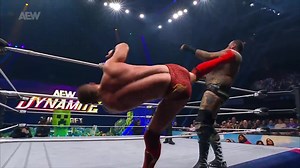 Madre mía ese DEATH VALLEY DRIVER!!! 🥵🥵🥵🤯🤯🤯 #DrToxico | WWE Section Perú