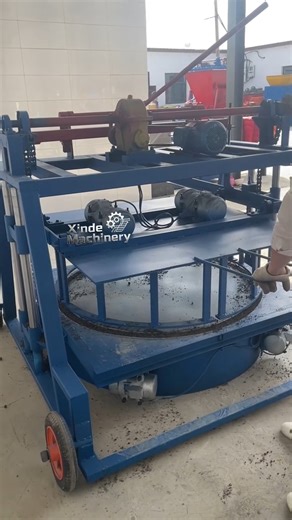 Xinde Machinery on Instagram: "针对井圈成型机/检查井成型机（Manhole Cover/Well Ring Making Machine），这种设备主要用于市政建设和排水工程。在 Facebook 上推广时，应强调其操作简便、结构坚固以及成品率高的特点。 以下是为您准备的中英文推广文案： 🏗️ 市政工程利器：高效检查井/井圈成型机 内容： 正在寻找高质量的井圈生产方案吗？我们的检查井成型机为您提供完美保障！ ✅ 【高精成型】 采用先进的振动挤压技术，产出的井圈和检查井密实度高、内壁光滑，完全符合市政工程标准。 ✅ 【规格多样】 模具可根据客户需求定制，轻松生产不同直径和高度的圆井、方井及各种预制件。 ✅ 【操作极简】 半自动控制系统，工人上手快，大大降低了劳动强度，提升了生产效率。 ✅ 【坚固耐用】 整机采用加厚钢材焊接，核心部件耐磨性强，确保在恶劣环境下也能长期稳定运行。 🔥 厂家直供，现货发售！想要定制特殊规格或获取最新报价？立即私信我们！ 英文翻译 (English Translation for Facebook Post): 🏗️ Mun