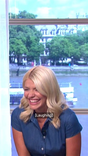 Once you've got the giggles, there's no coming back!... #ThisMorning #HollyWilloughby #PhillipSchofield #giggles #Laughing
