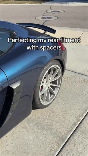 Perfecting Porsche 981 Cayman's Rear Fitment with Spacers