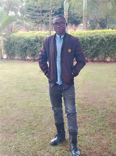 lawrencious smacks (@lawrencious.smack)’s videos with original sound - Tom Dee Ug