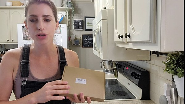 Amazon.com: Bench Scraper，Stainless Steel Dough Scraper with Herb Stripper 4 Holes and Scale Ruler,Multipurpose Bench Scraper for Baking: Home & Kitchen