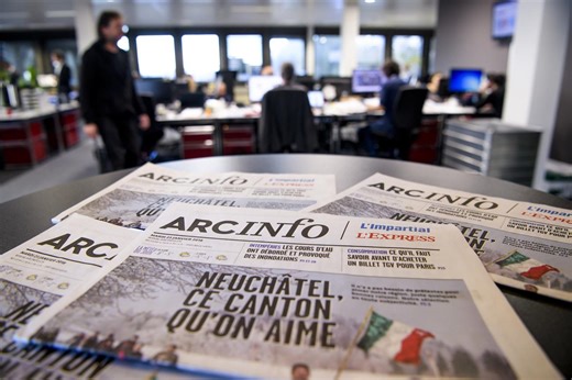 Le journal Arcinfo distribué par La Poste dès août dans certaines zones neuchâteloises | RTS