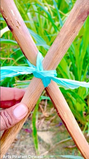 Constrictor hitch knot.