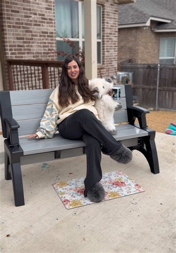 This convertible bench is doing the most in the best way 🤍 A bench when you want it, extra seating or a table when you need it. Perfect for small spaces, busy homes, and anyone who loves furniture that pulls double duty without looking bulky or boring. Functional, cute, and actually useful.