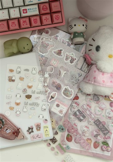 Creative Sticker Decorating Ideas for Your Notebook