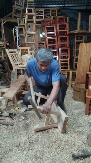 DIY Long Wooden Stools: Mastering Mortise and Tenon Joints