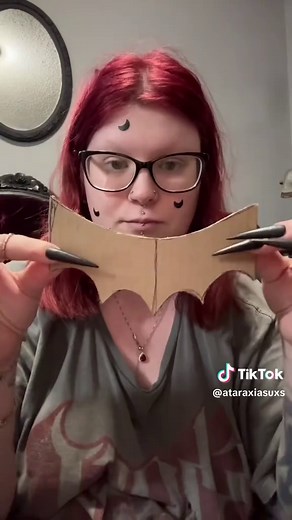 DIY Reverse Bear Trap Mask: How to Make a SAW Prop from Cardboard
