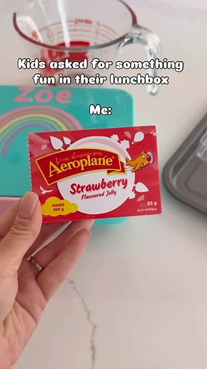 I’ll take the title of “cool mum” today. This is the easiest and one of the most effective ways to make the lunchbox more “fun”. Plus jelly is a great snack as the weather warms up and a very welcomed treat at lunchtime. Let me know if you try this. 💝 Lunchboxes and accessories from www.mummadeyum.com #lunchboxideasforkids #lunchboxlove #lunchboxinspo #lunchboxideas #jello #jelly #kidsfoodideas | mum_made_yum