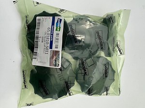 [Hot Item] 65.01810-5011 Oil Cap for Doosan Engine Daewoo Truck/Bus/Excavator Spare Parts