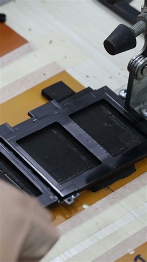 Automated dispensing machine #lithiumbattery #machine #factoryproducts #factory#battery