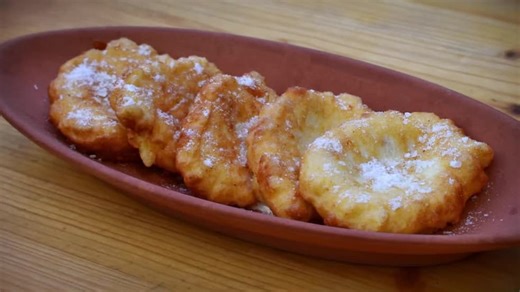 Weird History: The Series S02:E08 - Medieval Castles and Junk Food