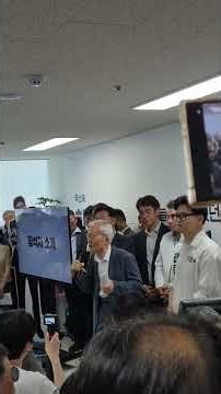 옛날국제신문기자출신조갑제,닷컴대표님~