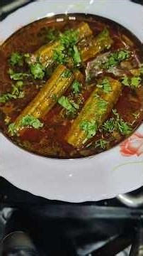 सावजी स्टाईल शेवग्याच्या शेंगा 😋 | अतिशय चविष्ट आणि भन्नाट लागते.. #recipe #food #cooking #nagpuri