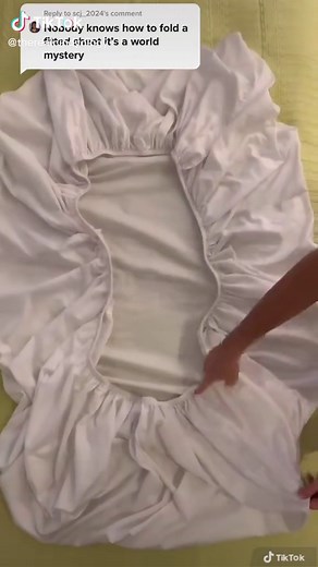 My very first fold and tuck tiktok video from 2020 #fyp #folding #learnontiktok #fittedsheet
