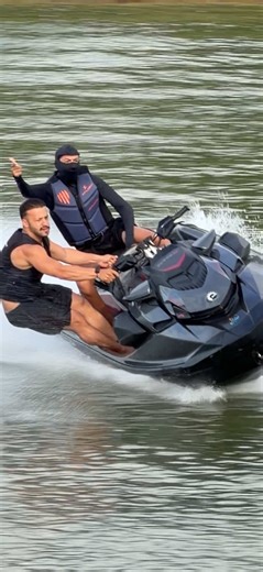 Curso de Manobra de Jet Ski no WhatsApp