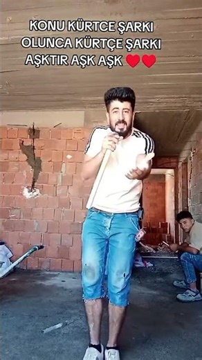 İYİ PAZAR LAR ABONE OLMAYI UNUTMAYIN CANLAR 🥰 #halay #fypシ #comedy #funny #öneçıkar #sohrts #komedi