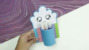 5.8K views · 19 reactions | DIY Pen Holder | How to make Desk Organizer | How To Make Paper Pencil Box | School Project For Students #diy #pencilboxdiy #paperbox #paperpencilholder #paperbox #cutebox #diypaperbox #howtomake #papergiftbox #kawaiibox #diybox #giftbox #pencilbox #paperpencilbox | Ezzy Crafts DIY | Facebook