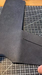 From raw hide to refined luxury. ✨ Watch the satisfying transformation of Black Pueblo leather as we master the art of the edge. In this reel: • Gluing: Precision bonding for a lifetime of use. • Burnishing: Achieving that glass-like, friction-heated shine. 🪵 • Pueblo Texture: Rugged start, sophisticated finish. Handcrafted for those who value the details. 🧵🛠️ #LeatherCraft #PuebloLeather #EDC #LeatherWallet HandmadeLuxury Burnishing | Leather Craft Co.