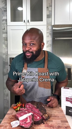 Make a perfect prime rib this holiday season with Executive Chef Rose's prime rib with jalapeño crema recipe. Find the full recipe at OmahaSteaks.com/Blog #omahasteaks #nationalroastday #primerib #primeribroast