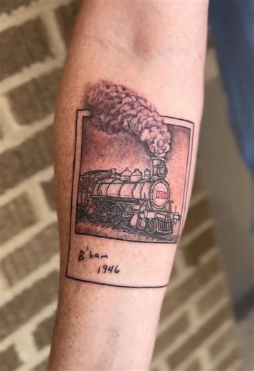 UV Light Tattoos: Unique Designs Now Available