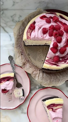 White Chocolate Raspberry Cheesecake