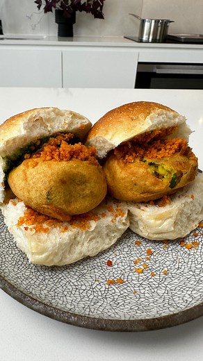 Andy Cooks | Vada Pav 🥔 Ingredients - 4 medium potatoes, peeled, boiled and mashed - 2 green chillis, finely diced - 5 cloves garlic, minced - 10 curry... | Instagram