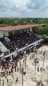 77K views · 852 reactions | PETCAH RAME BANGET‼️﫵 Terpantau di pideo drone team kami, acara mulai jam 4 sore an tapi antusias masyarakat sungguh luar biasa. 拾浪 Nah siapo bae yang nonton hari ini wak lor, komen lah | Review Majo | Facebook