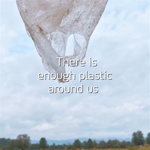 We're thrilled to continue reducing our environmental impact by introducing sustainable packaging! ♻️ Yara's recycled packaging was first launched in Brazil, South Africa, UK, Ireland and Spain, and will be rolled out all over Europe by the end of 2023! 🌍 Made with 30% recycled plastic, these efforts are crucial to deliver on our ambition of Growing a Nature-Positive Food Future. 🎯 But we won't stop there! We aim to keep reducing the amount of virgin plastic as much as possible, with the goal 