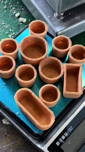 Tart Shell Molding Machine,Формовочная машина для тарталеток и печенья Máquina formadora de casca de torta e cookie