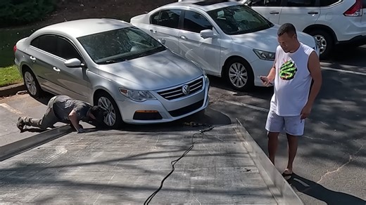 This guy lost it over a flat tire - "Move your truck!"