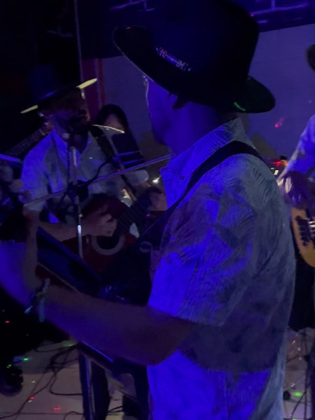 También contamos con repertorio muy variado para un público variado porsupuesto #musicaparrandera🇨🇴🇨🇴 #bogota🇨🇴 #serenatacarranguera