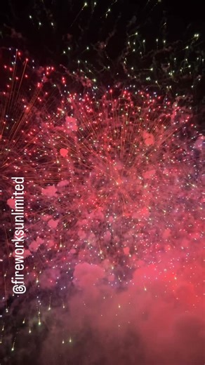 Fireworks Unlimited on Instagram: "✨ BOOM. BANG. SPARKLE. ✨ Fireworks lighting up the night sky 🌌💥 From fireworks display to pyrotechnics show, this is pure magic ✨ Show shot by @vincenzovincenzosenatore Whether it’s New Year fireworks, festival fireworks, Diwali fireworks, wedding fireworks, or a grand fireworks show, nothing beats the sparkle, color, explosion, and light in the sky 🌠 🎇 Fireworks | Pyrotechnics | Firecrackers | Sky fireworks 🎆 Fuegos artificiales | Pirotecnia | Cohetes 🎇