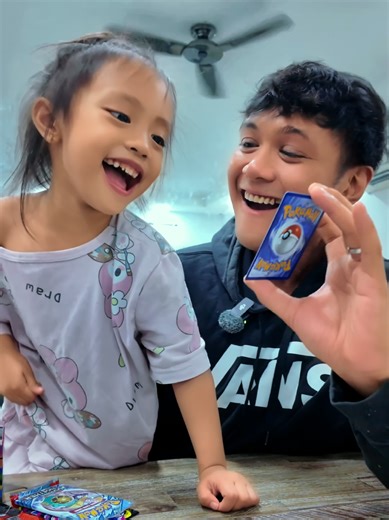 Will Sarah Outperform Sofea with More Hits?