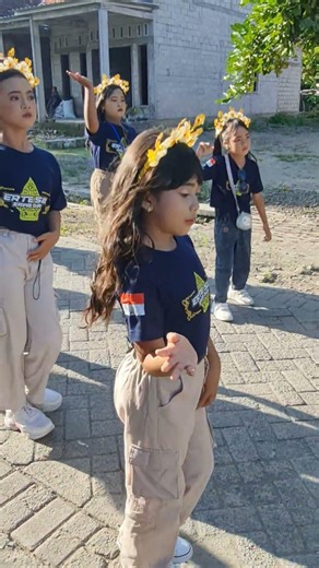 adik cantik cuek karnafal nhsk #karnafal #jogetkarnafal #dj #remix #musik