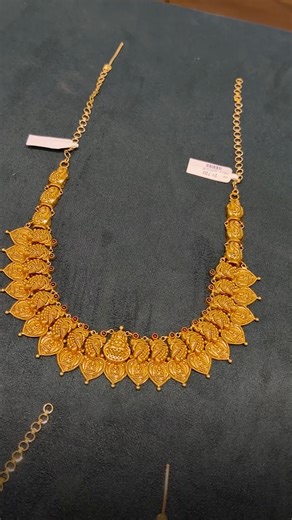 Paras Jewellers on Instagram: "Lite Weight Necklace💯 @parasjewellers_aym Visit our shop No: 044 2674 3293 Whatsapp: +91 95859 16055 Address: No81 and 82, Konnur High Road, Ayanavaram, Chennai- 600023 (opposition to Hotel Noor) Managed by @bizfluence.company [ trending jewellery, gold jewellery, fancy chains, ladies chains, chennai jewellery ]"