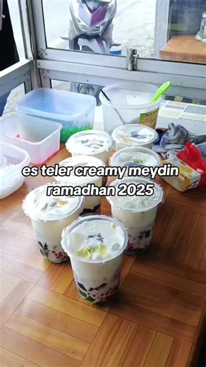 MasyaAllah sudah memasuki bulan Ramadhan😻,mimin minta maaf ya jika melakukan kesalahan disaat melayani teman teman,semoga dibulan suci ini diberikan rezeki yang banyak dan keberkahan dalam melaksanakan kegiatan🥰. Teman teman jangan lupa mampir yaa besok saat ngabuburit😻 Es Teler Creamy Meydin siap dijadikan menu takjil teman