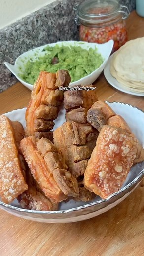 Chicharrones de cerdo 🐷 😋🤤 #recetas #recipes #chicharon #chicharrones | Zeneyra Rodriguez
