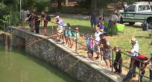 NYC Parks Uses Fishing Lesson to Teach Residents about Ecology of area waterways