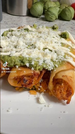 Chicken Flautas 🔥 #recipe #cooking #mexicanfood
