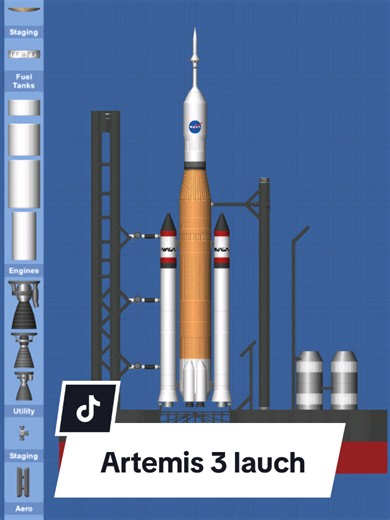 Astronaut Pickup Mission at the Lunar Gateway Station
